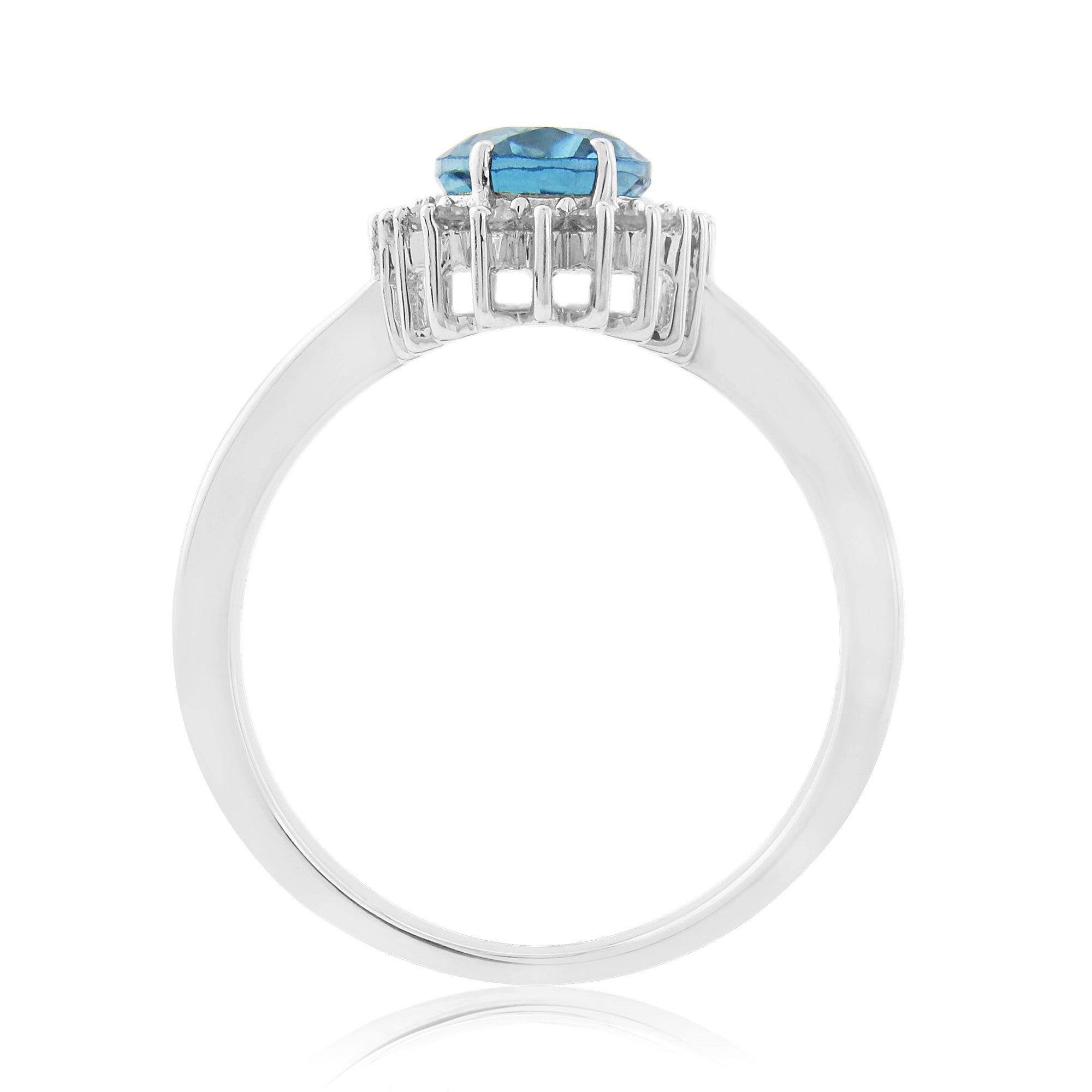 9ct white gold 8x6mm oval blue topaz & diamond cluster ring 0.15ct