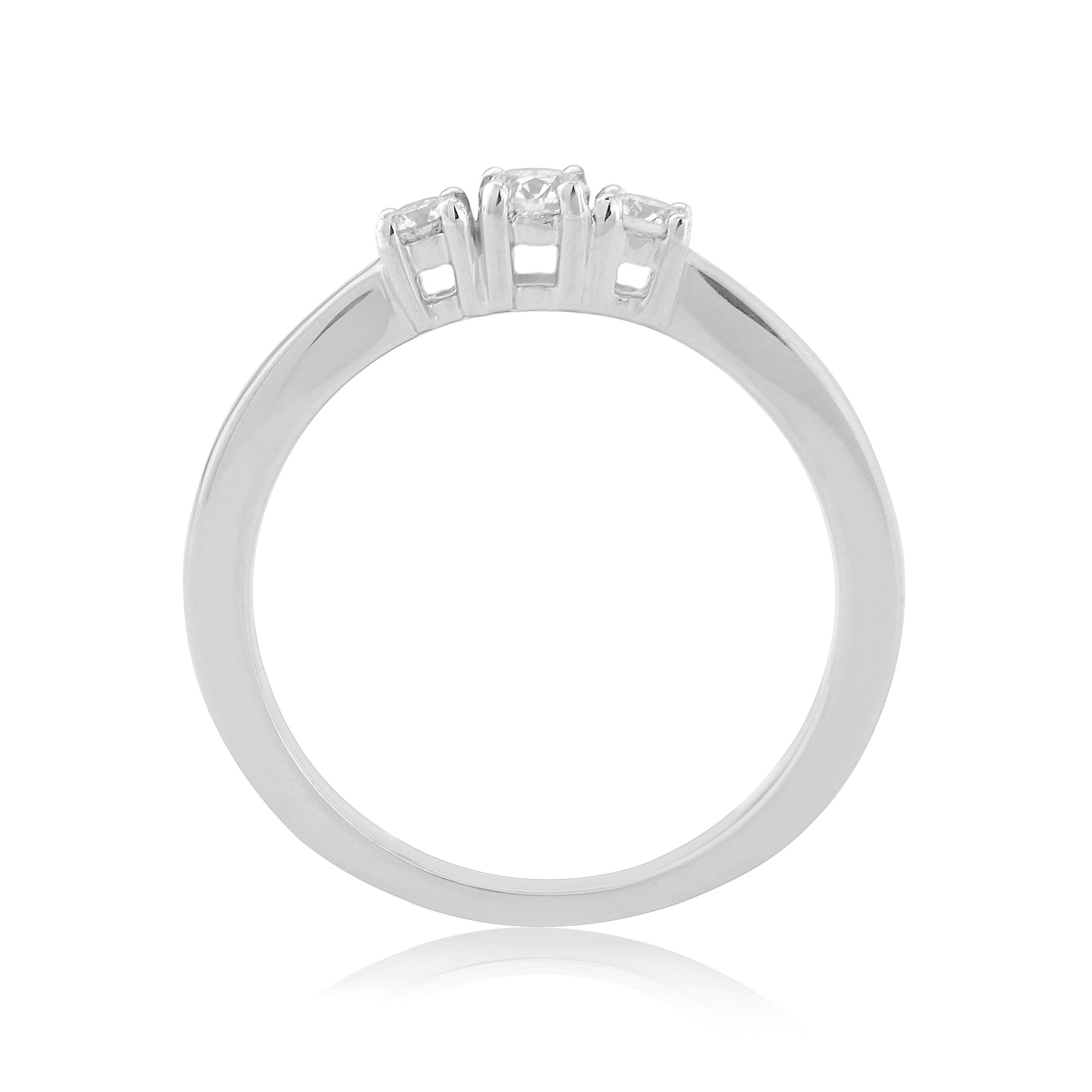 9ct white gold three stone diamond ring 0.25ct