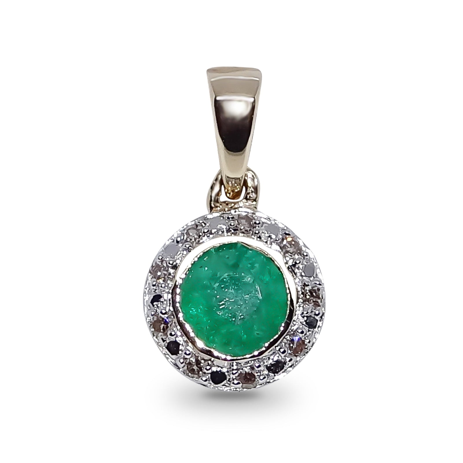 9ct gold 4.50 emerald & diamond cluster pendant 0.04ct